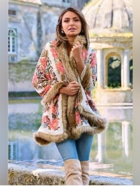 Cotton Floral Wrap W/tan  Faux Fur Trim Cream with Coral Floral Print.